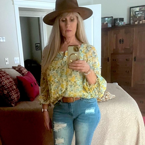 Meet your Posher, Carin - Picture 7 of 8